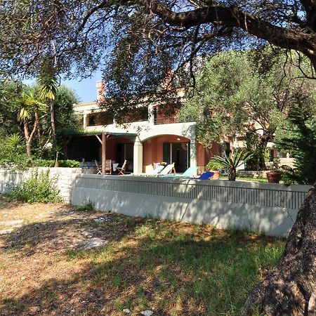 Chloe Apartment Barbati Bagian luar foto